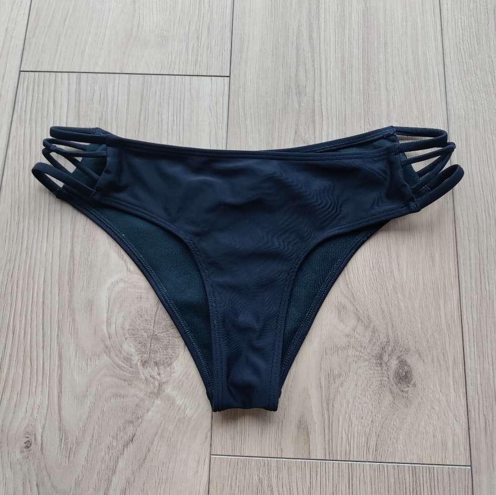 Hollister swim bottom